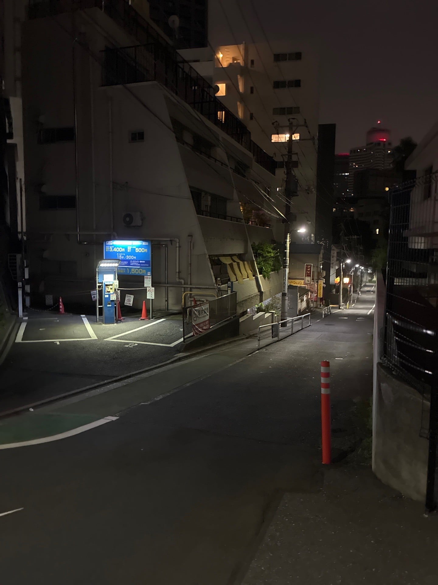 パークジャパン麹町第2駐車場 の写真 1