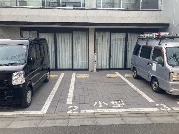 エコロパーク 神宮前コートB駐車場 の写真 2