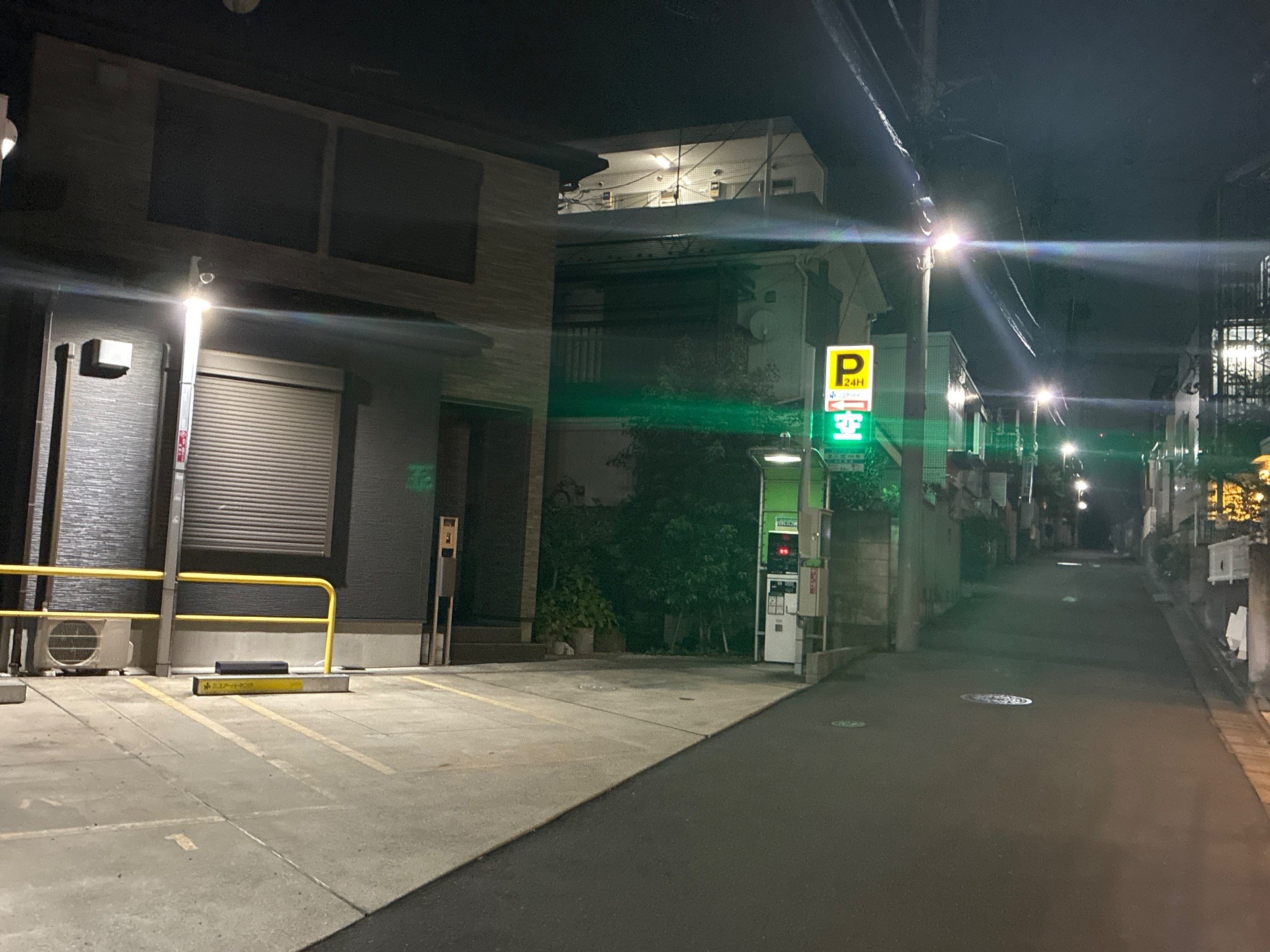 ユアー・パーキング 渋谷区本町第4駐車場 の写真 1
