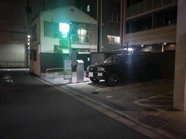 エコロパーク セントラルプレイス新宿御苑前A駐車場 の写真 1