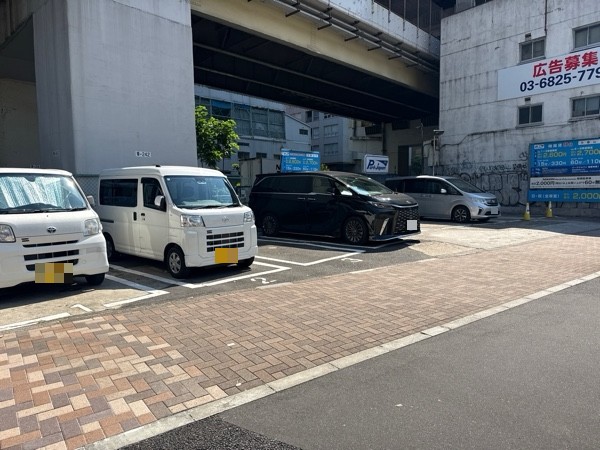 パークジャパン東麻布第10駐車場 の写真 2
