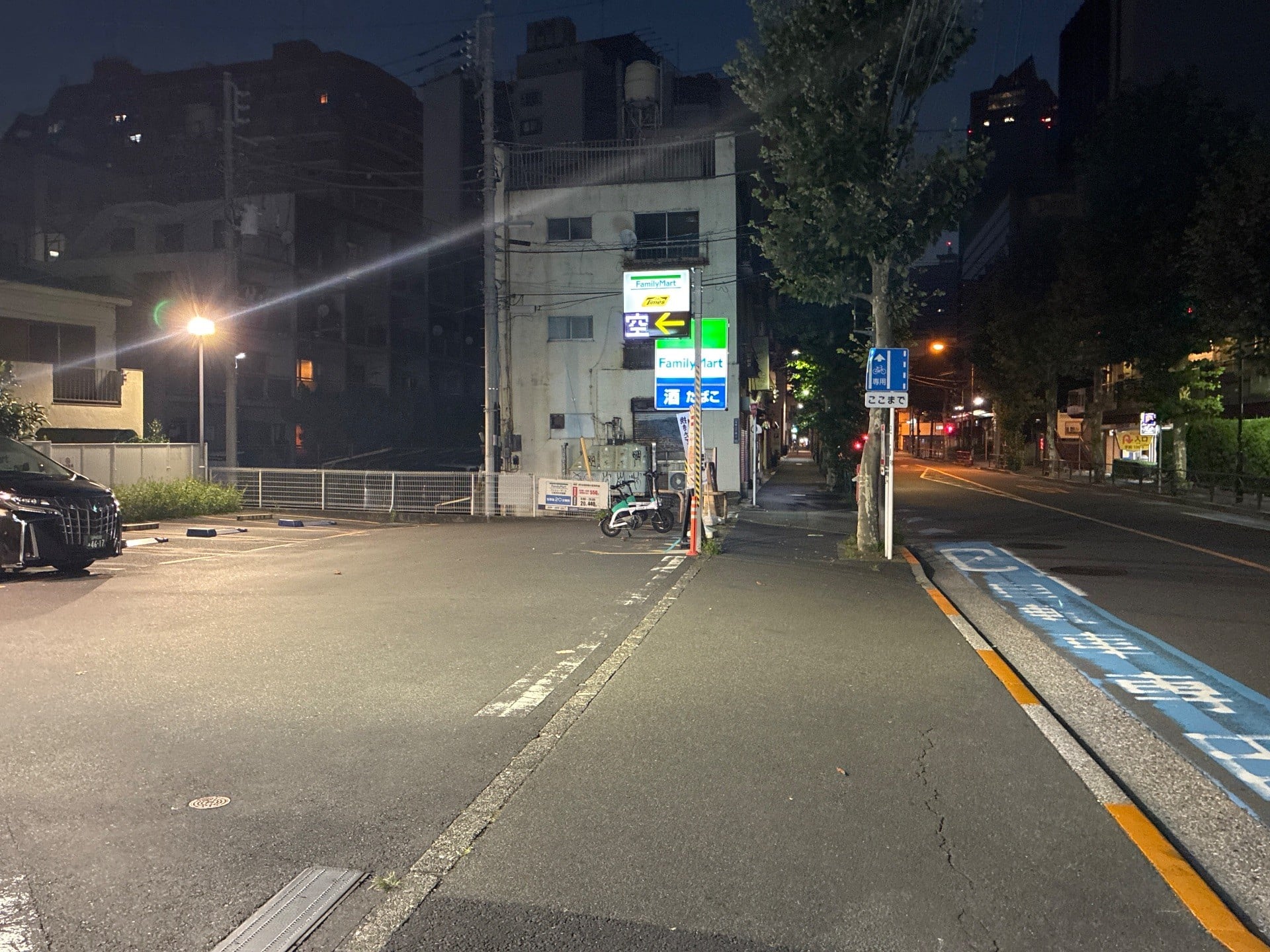タイムズファミリーマート渋谷本町 の写真 1