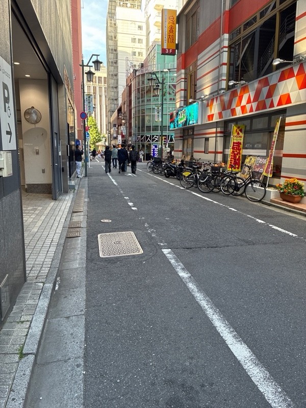 トラストパーク新宿3丁目 の写真 1