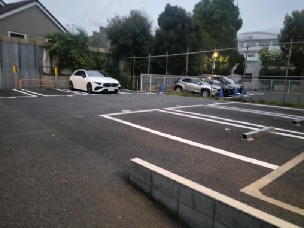 ユニマットパーキング上原2丁目第2 の写真 2