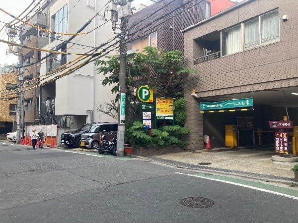 三井のリパーク 神宮前3丁目第2 駐車場 の写真 1