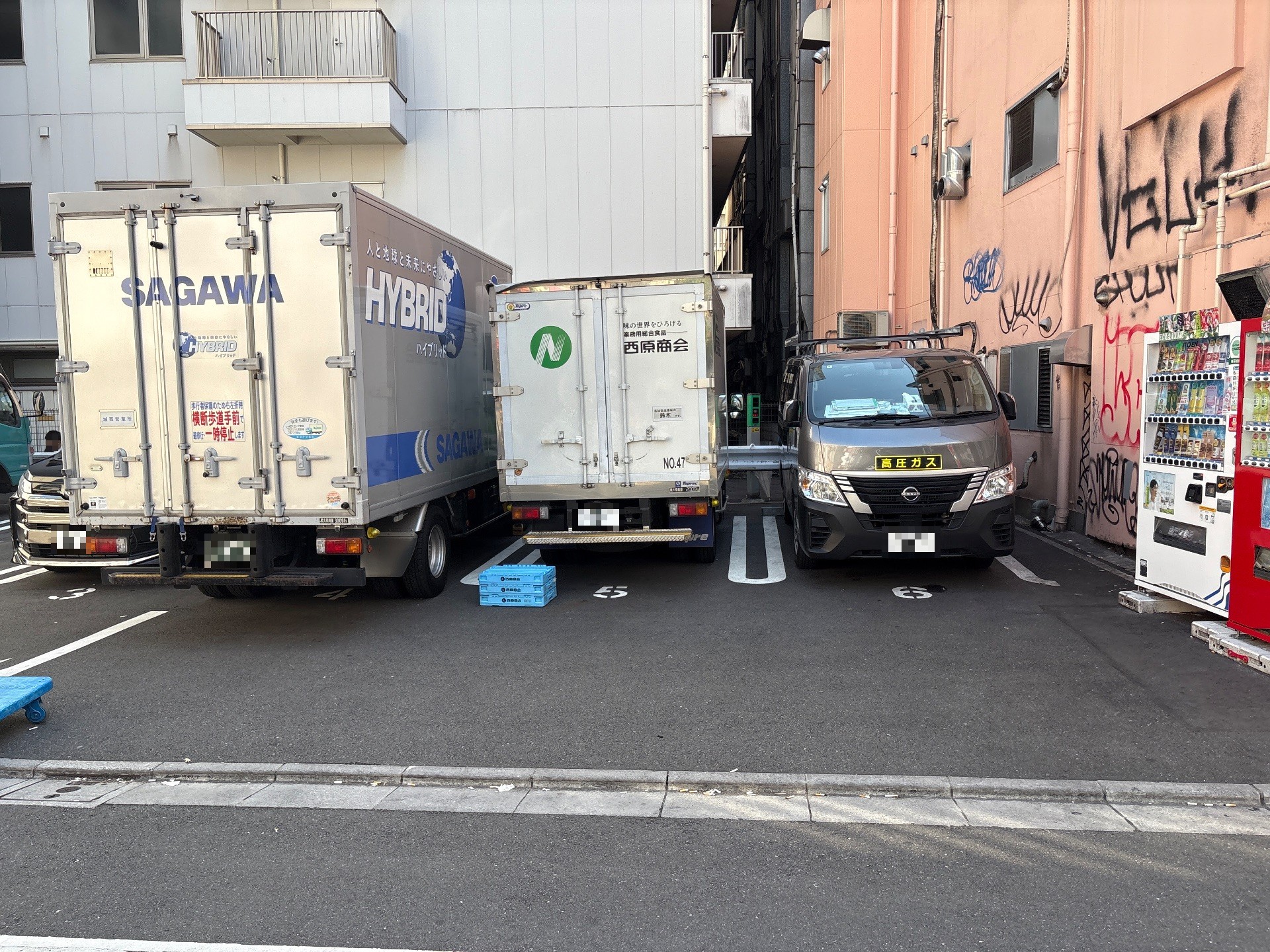 NPC24H新宿3丁目第3パーキング の写真 2