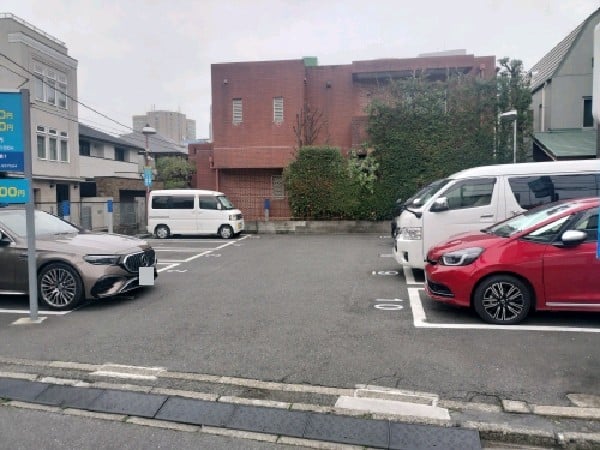 パークジャパン神宮前第1駐車場 の写真 2