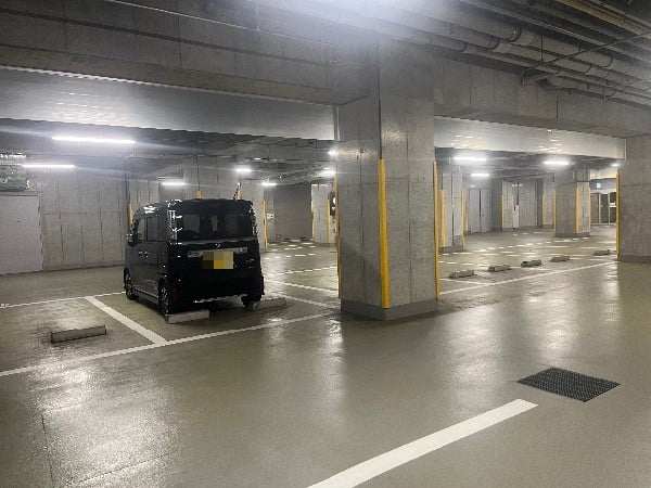 南長崎スポーツセンター地下駐車場 の写真 2