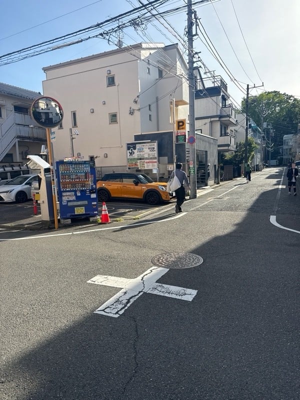 ユアー・パーキング下馬第10駐車場 の写真 1