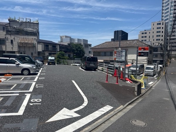ナビパーク白金台第5駐車場 の写真 2