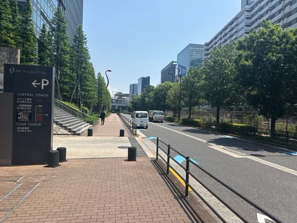 アートヴィレッジ大崎セントラルタワー駐車場 の写真 1