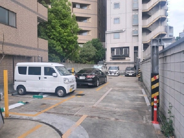 エースパーク・アパホテル西麻布駐車場 の写真 2