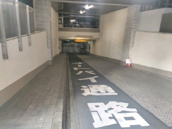 TOKYO PUBLIC 大久保駐車場 の写真 2