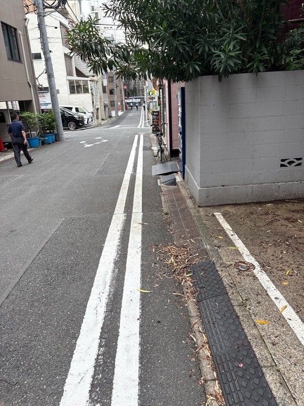ユアー・パーキング神田駿河台第2駐車場 の写真 1