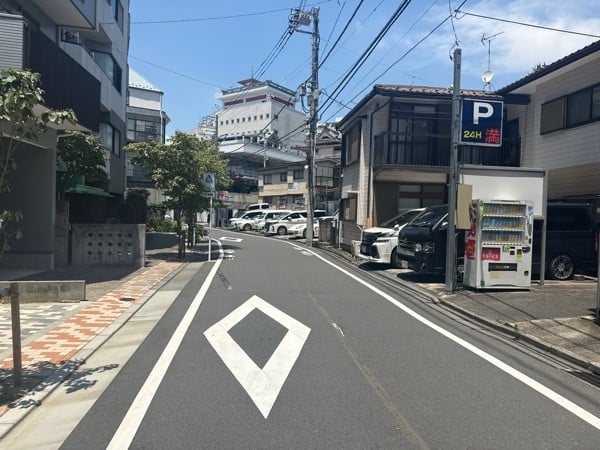 ブルーパーキング若葉2丁目 の写真 1