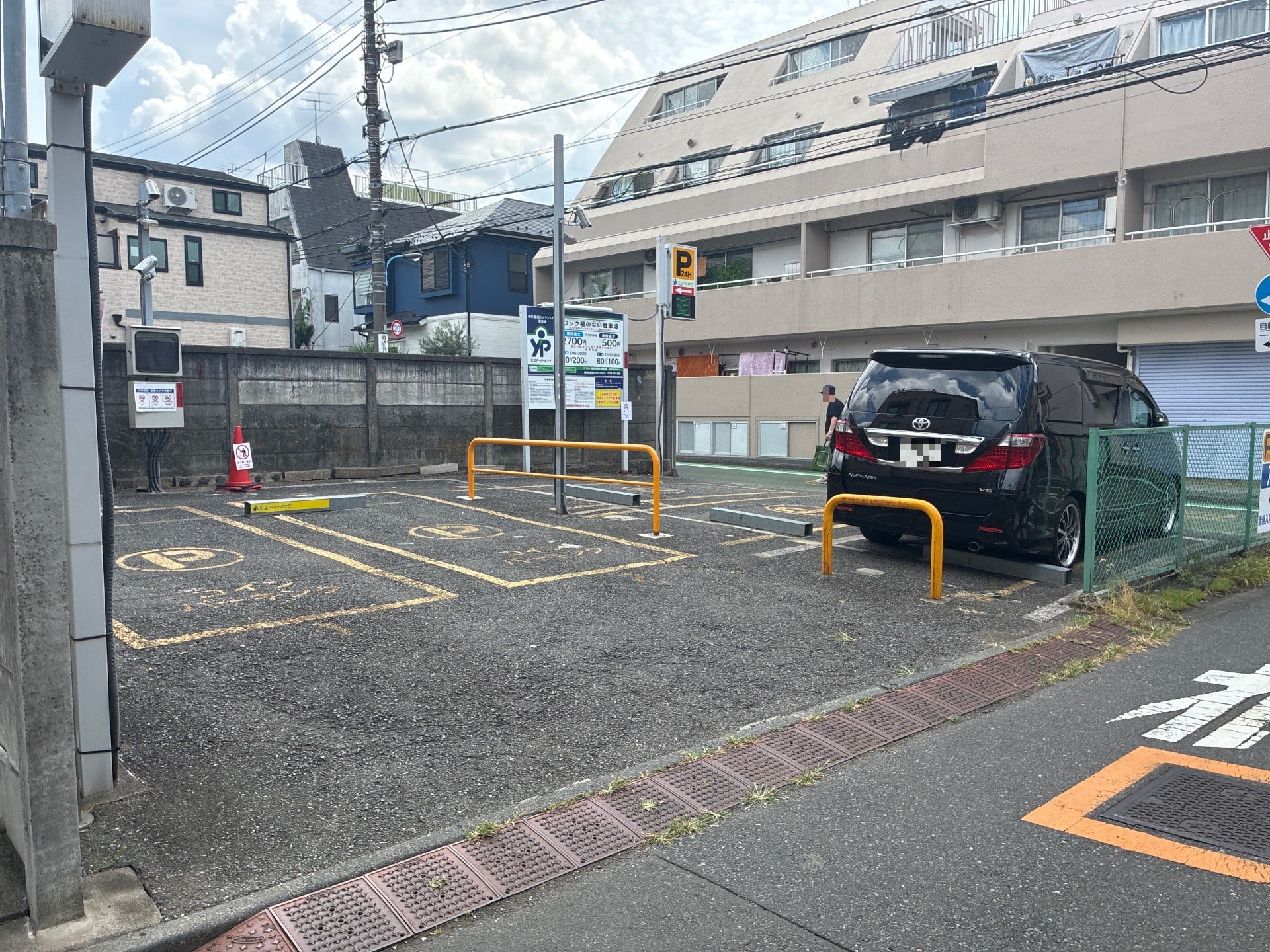 ユアー・パーキング高田馬場第4駐車場 の写真 2