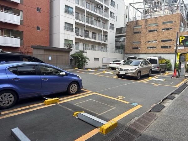 ミスターP築地四丁目 コインパーキング の写真 2