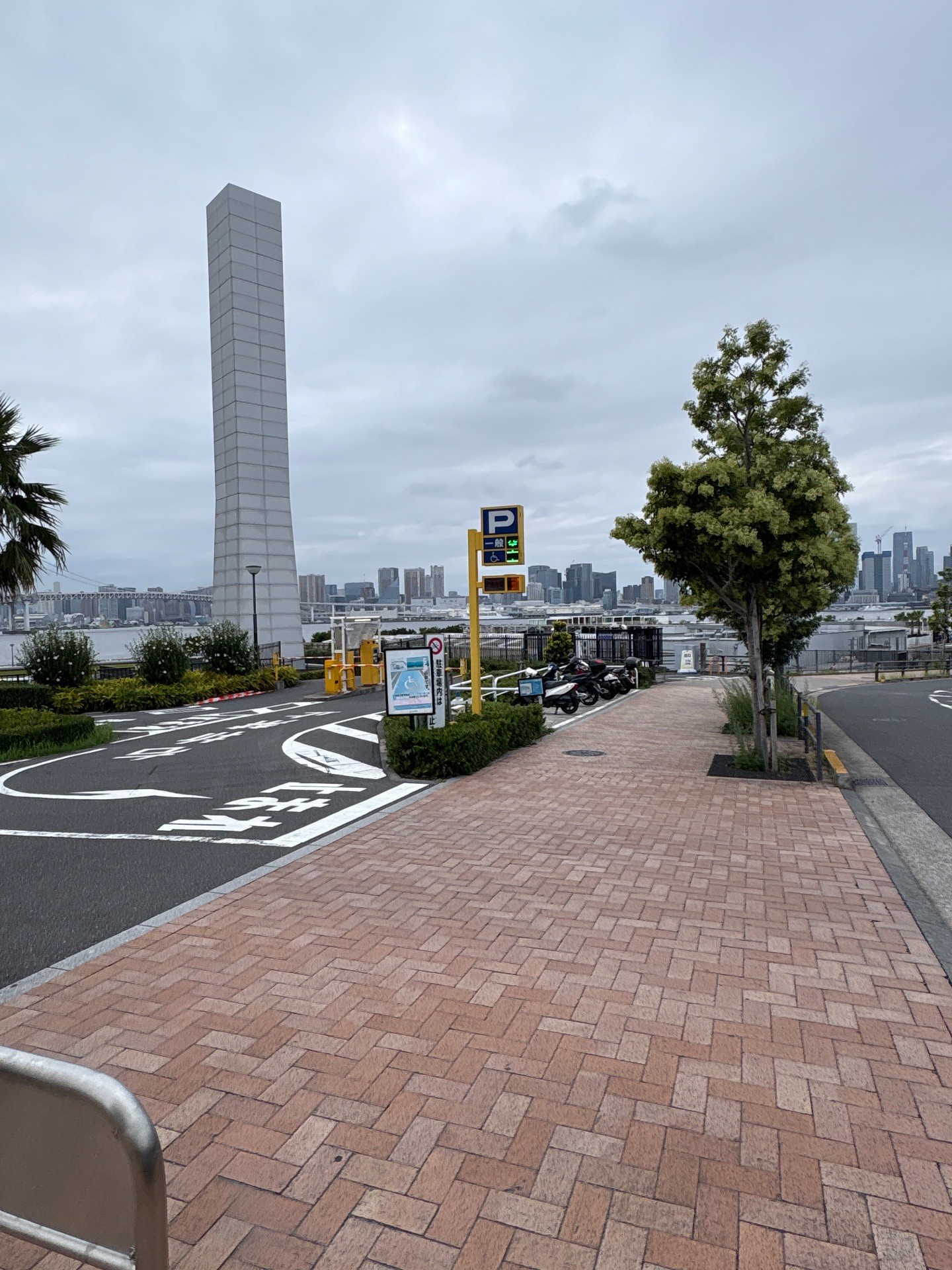 豊洲ぐるり公園 自動車駐車場 の写真 1