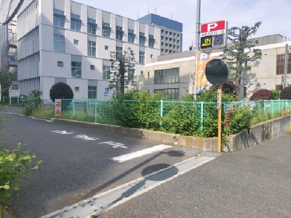 百人町四丁目第5アパート駐車場 の写真 1