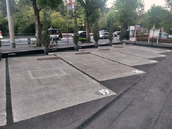 住友市ヶ谷ビル 時間貸駐車場 の写真 2