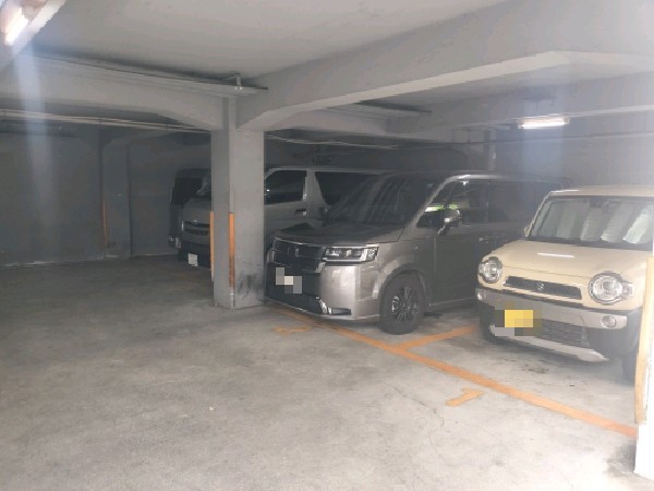 西麻布 大教パーキング の写真 2