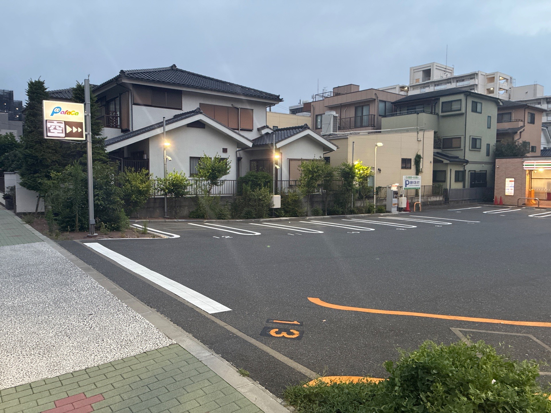 パラカ セブン-イレブン江東千石1丁目 の写真 1