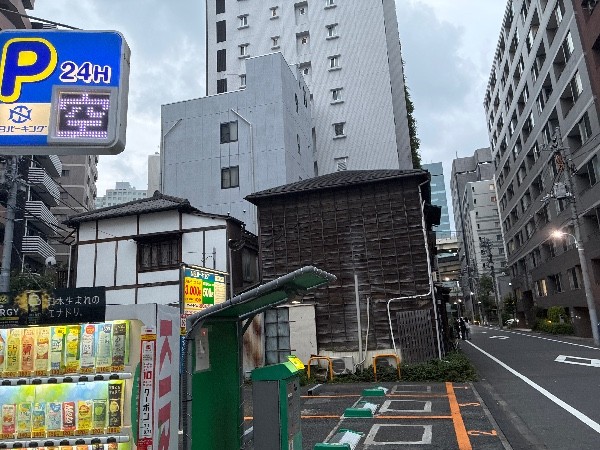 NBパーキング日本橋箱崎町 の写真 1