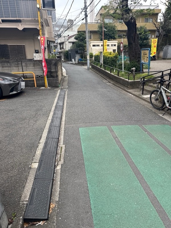 ユアー・パーキング鶯谷町第1駐車場 の写真 1