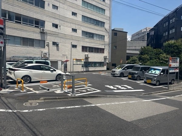 ナビパーク 新宿南元町第2駐車場 の写真 2
