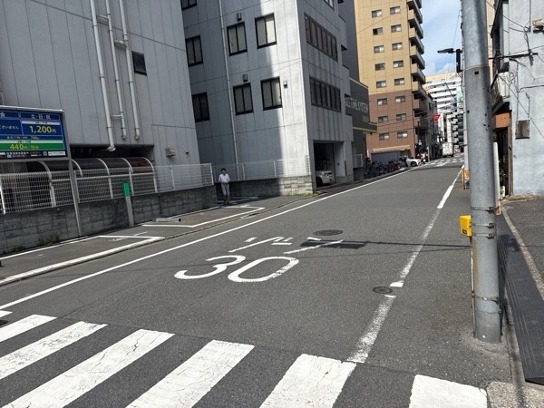 NPC24H岩本町パーキング の写真 1