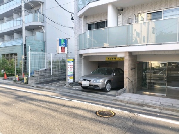 エコロパーク ミライズ早稲田レジデンス駐車場 の写真 1