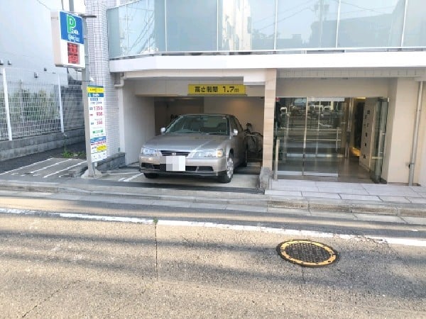 エコロパーク ミライズ早稲田レジデンス駐車場 の写真 2