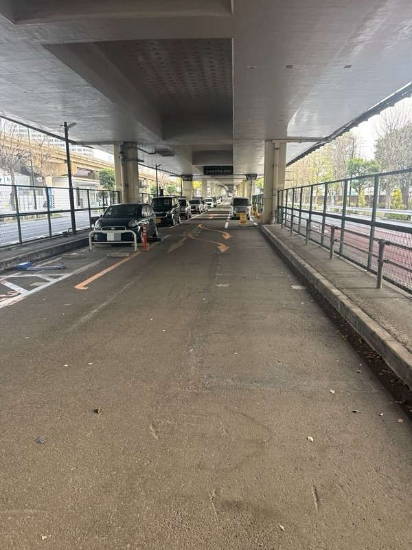 TOKYO PUBLIC 港南公社駐車場 の写真 2