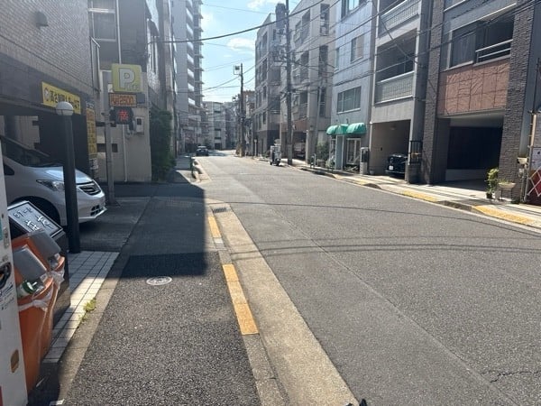 ウエストパーキング東麻布1丁目 の写真 1