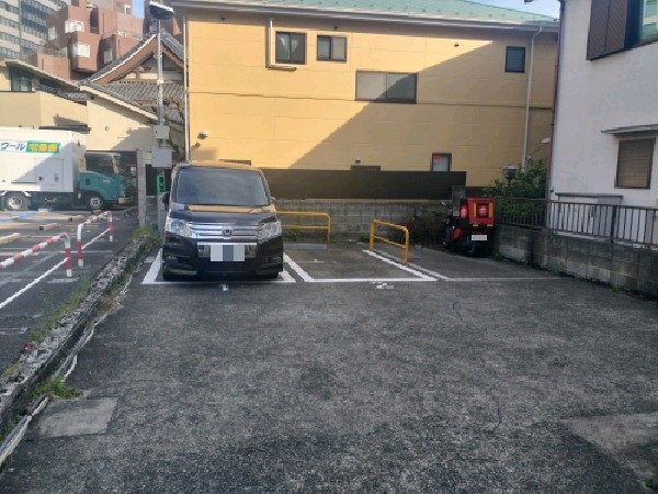 NPC24H赤坂7丁目第2パーキング の写真 2