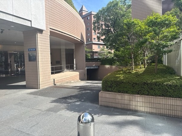 リパーク聖路加ガーデン駐車場 の写真 2