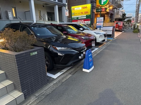 三井のリパーク 下馬2丁目第4 駐車場 の写真 2