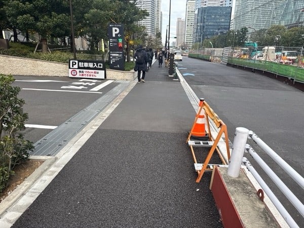 品川シーズンテラス 駐車場 の写真 1