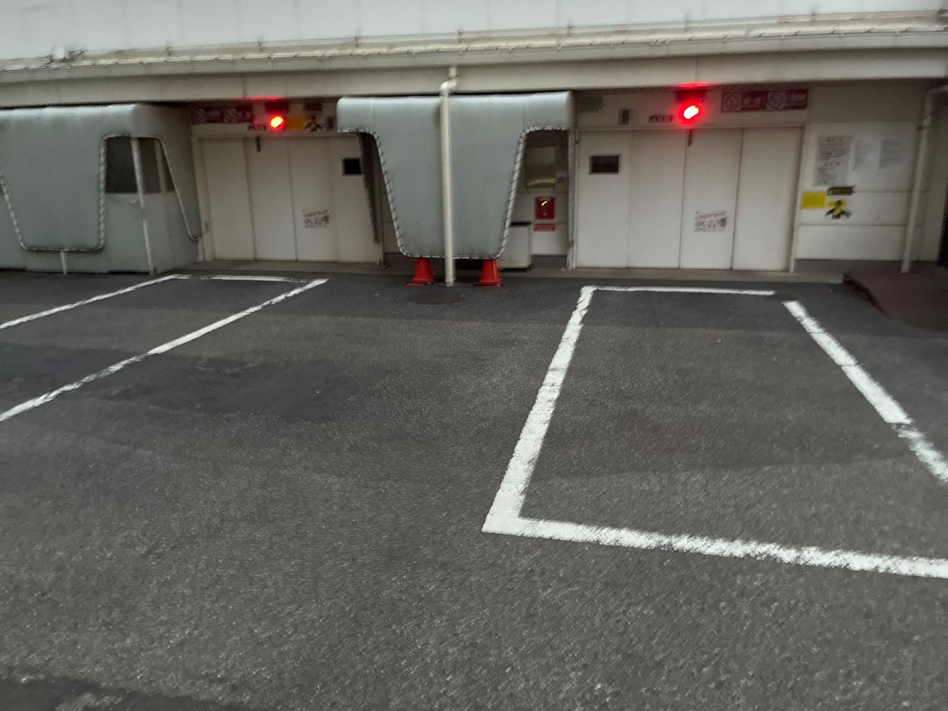 日土地ビル駐車場 の写真 2