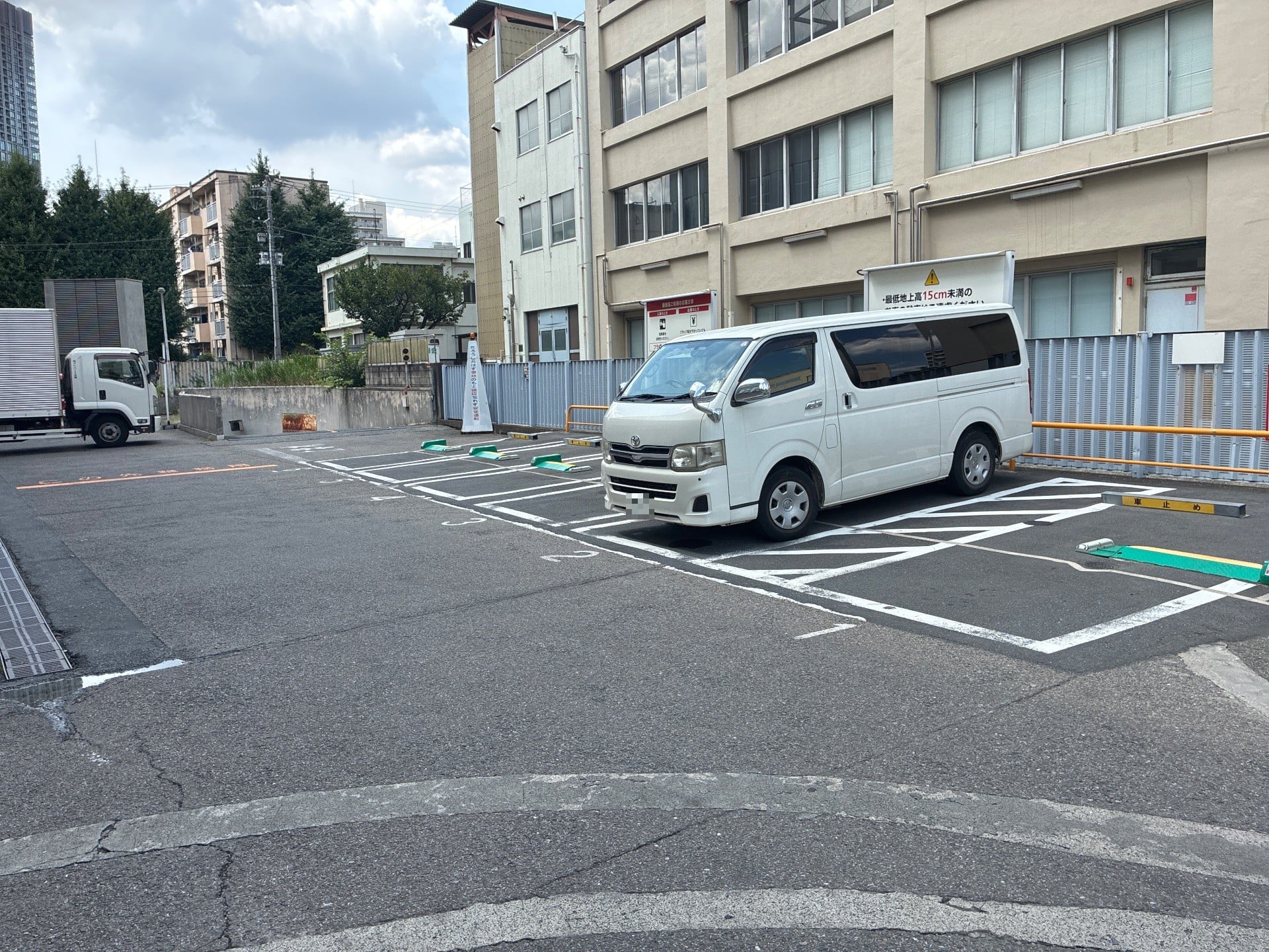 新宿北郵便局駐車場 の写真 2