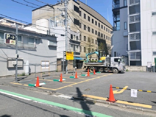 ユニマットパーキング北青山1丁目第1 の写真 1
