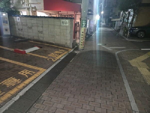 ブレイク東1丁目 の写真 1