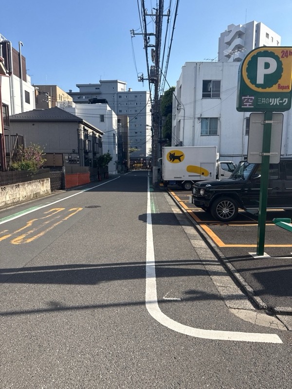 三井のリパーク目黒青葉台3丁目第3 の写真 1