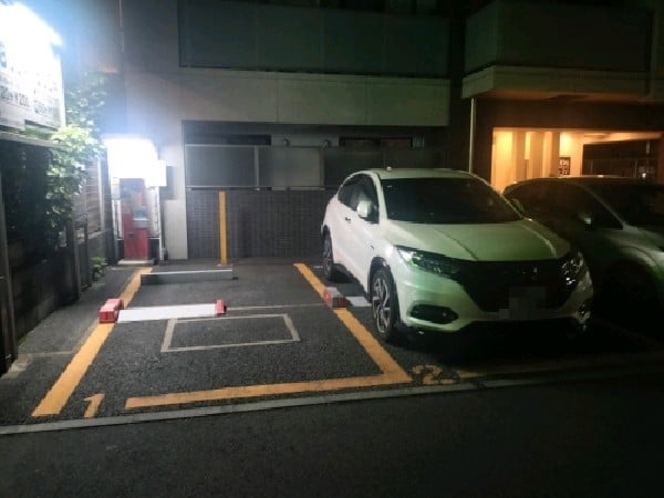 ミウラパーキング西新宿8丁目第1 の写真 2