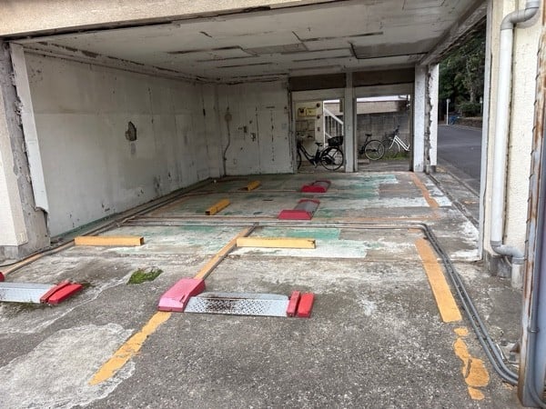 タワー不動産 上高田パーキング の写真 1