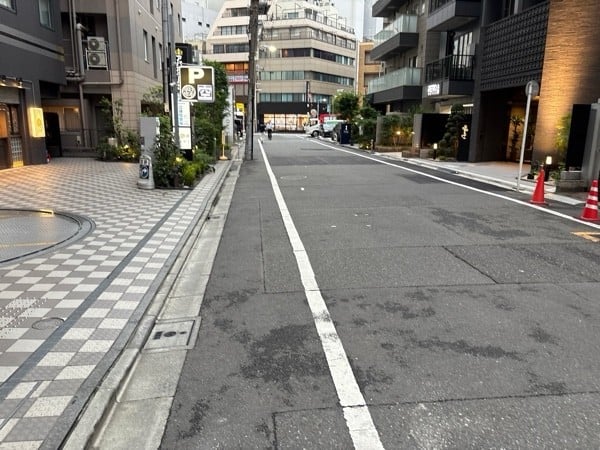 日本車庫アパホテル上野駅前駐車場 の写真 1