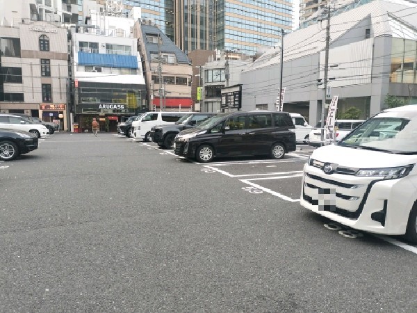 ユースペース 六本木駐車場 の写真 2