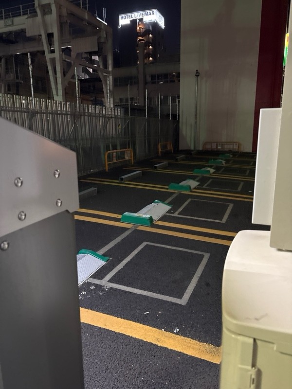 東上野4丁目コインパーキング の写真 1