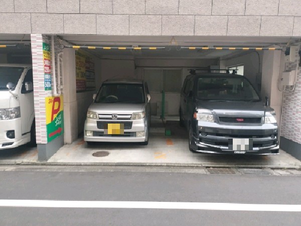 エイブルパーキング荒木町 の写真 2