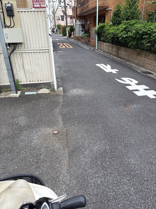コインパーク本郷6丁目第3 の写真 1